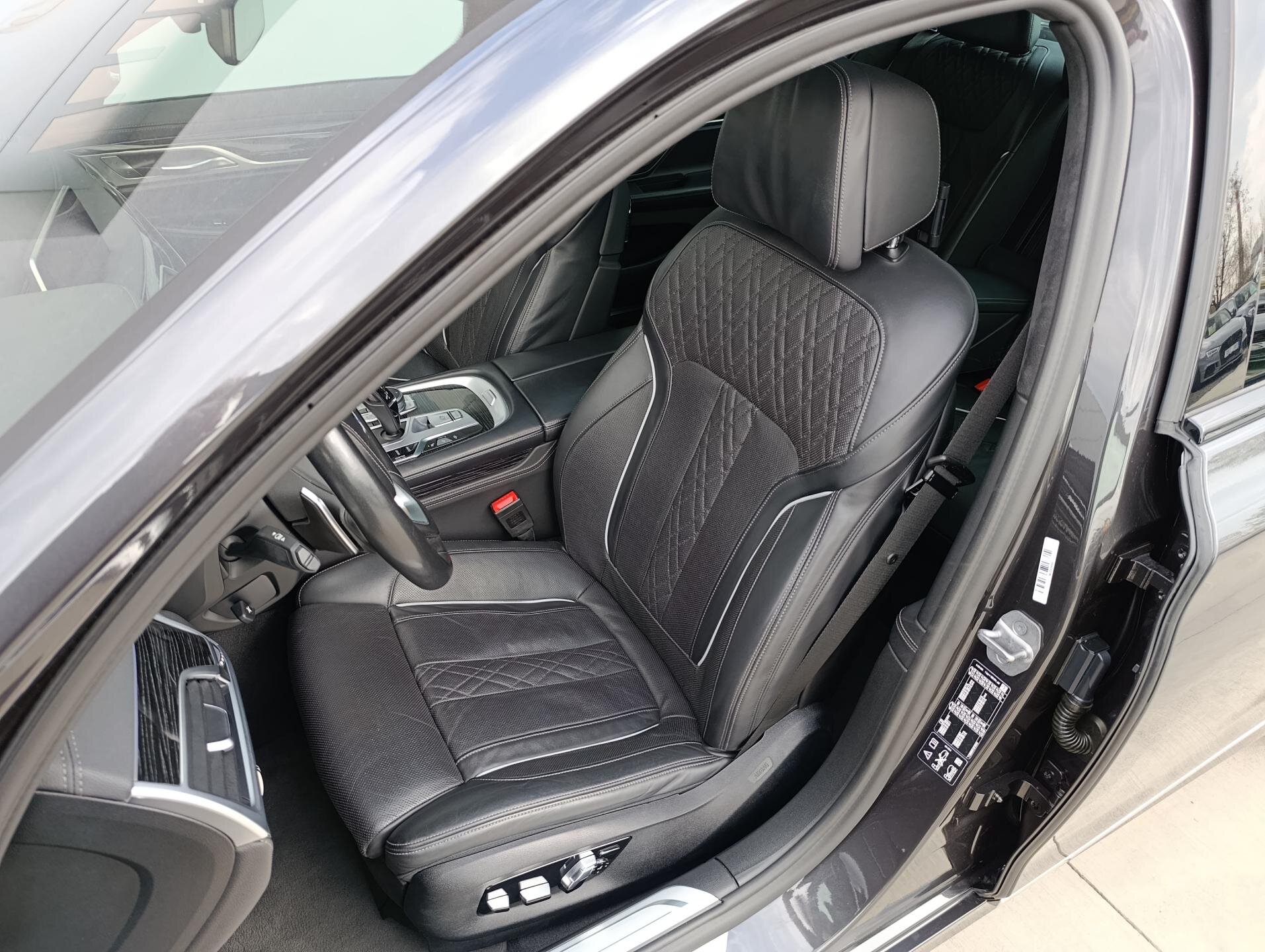 BMW Řada 7 Ostatní 3,0 l 250 kw