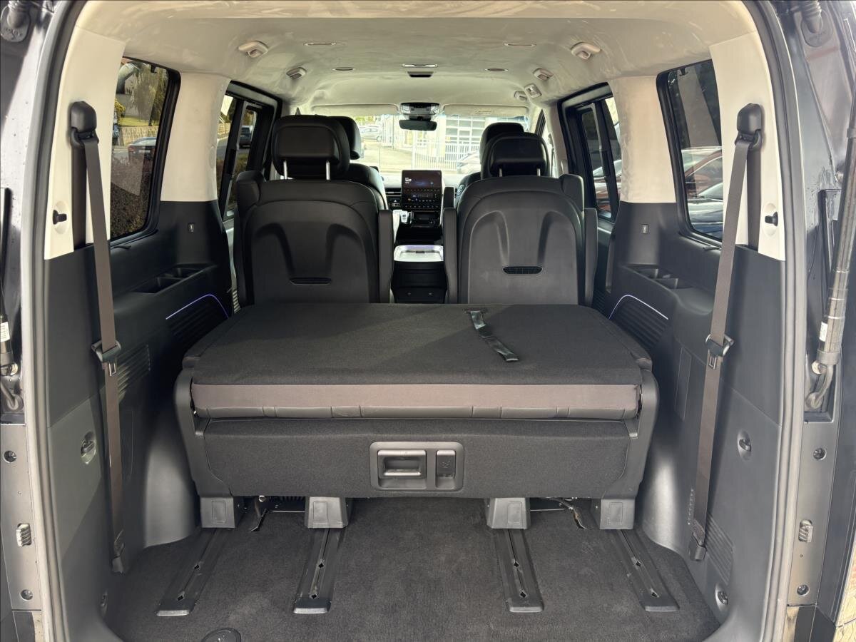 Hyundai Staria MPV 2,2 l 130 kw