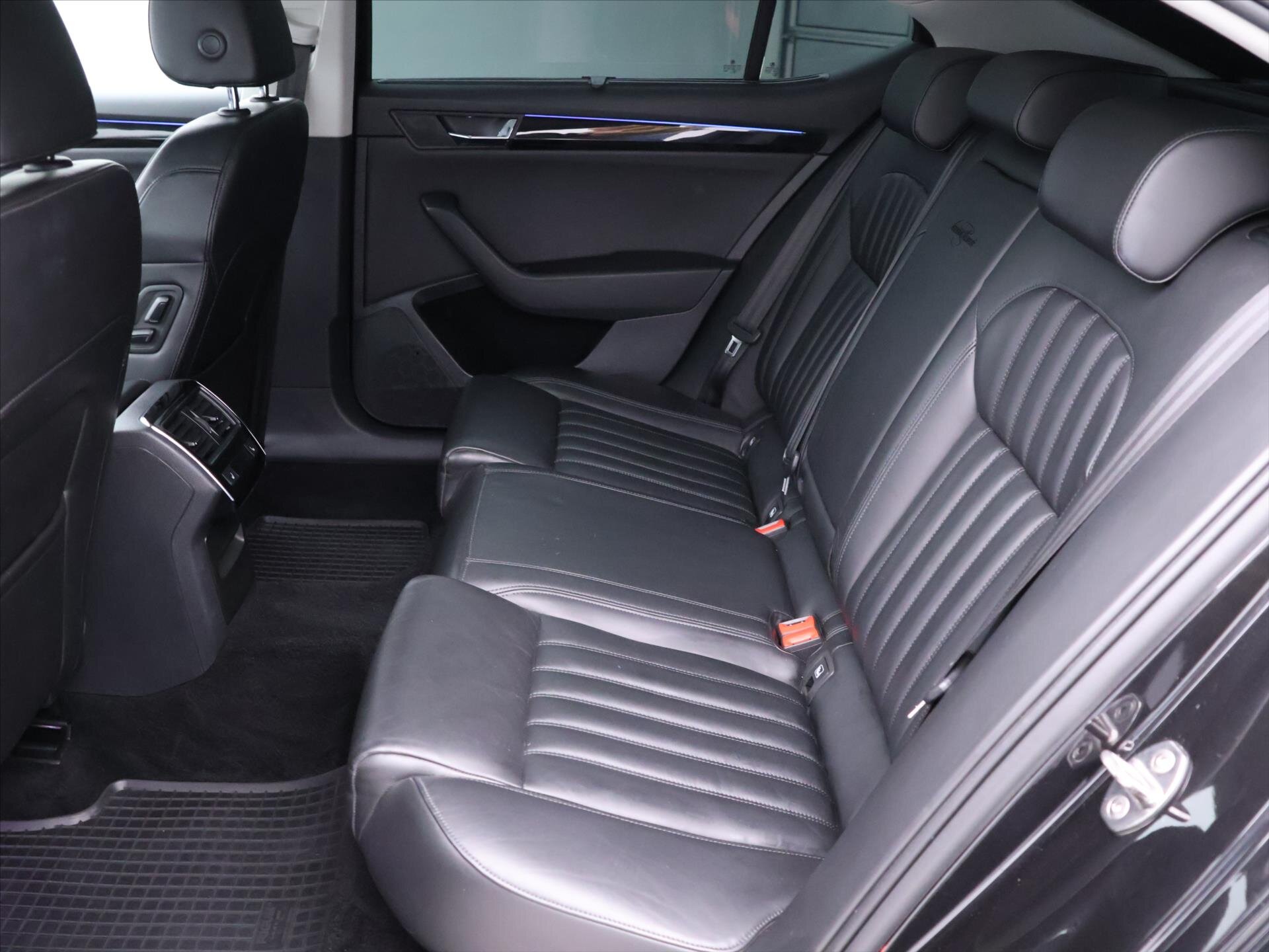 Škoda Superb Liftback 2,0 l 140 kw