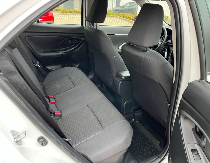 Toyota Yaris Cross 17