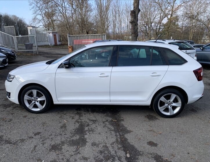 Škoda Rapid Hatchback 999,0 81 kw
