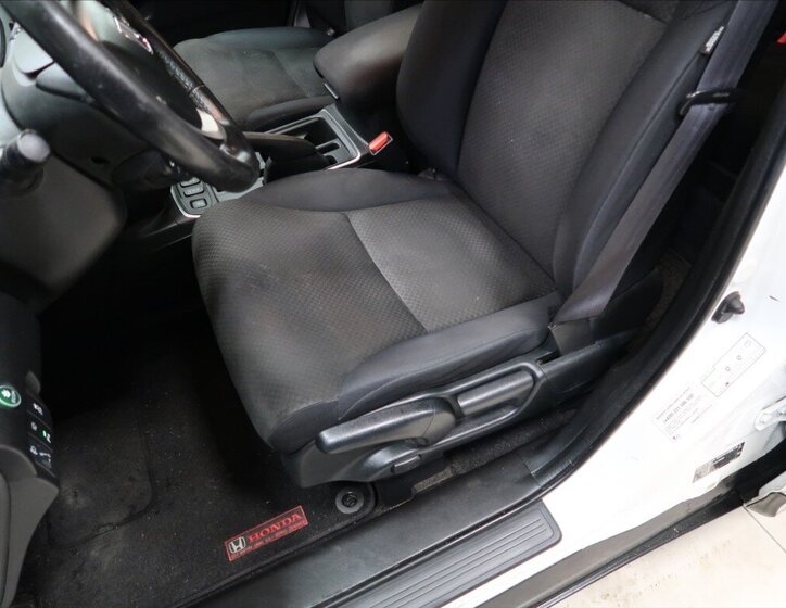 Honda CR-V SUV 2,0 l 114 kw