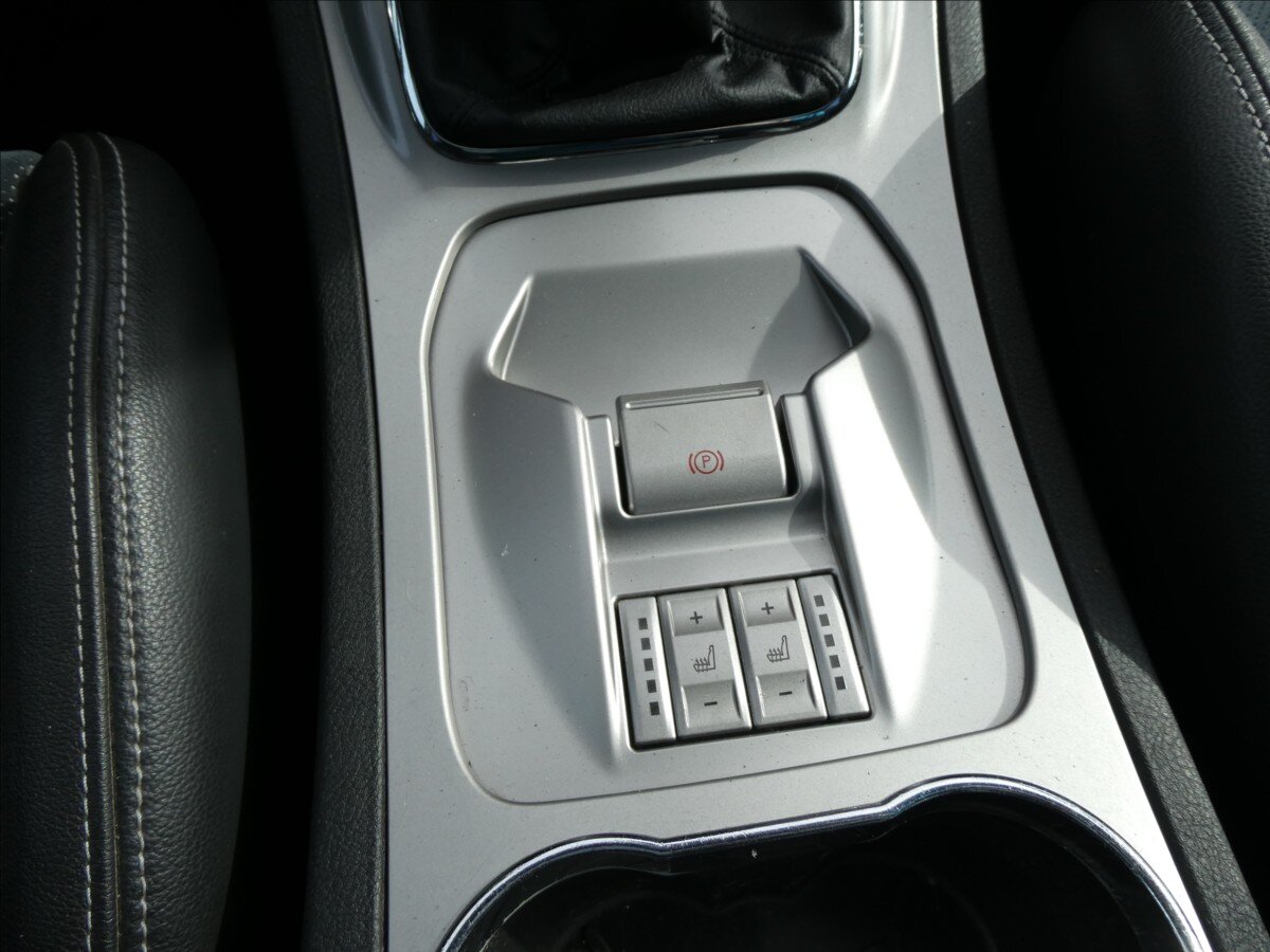 Ford S-MAX MPV 2,0 l 107 kw