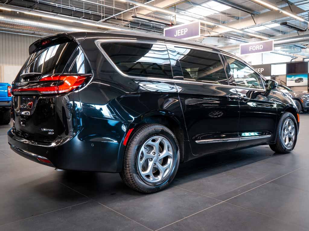 Chrysler Pacifica MPV 3,6 l 221 kw