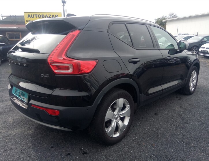 Volvo XC40 6