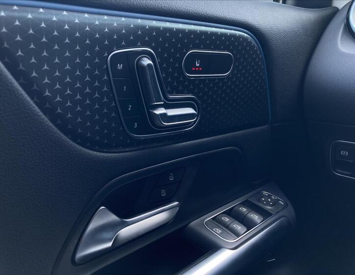 Mercedes-Benz GLA 18