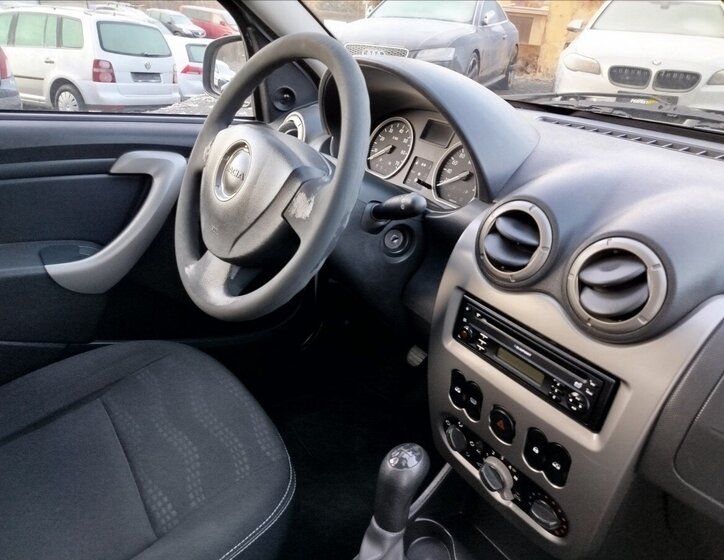 Dacia Sandero Hatchback 1,6 l 64 kw