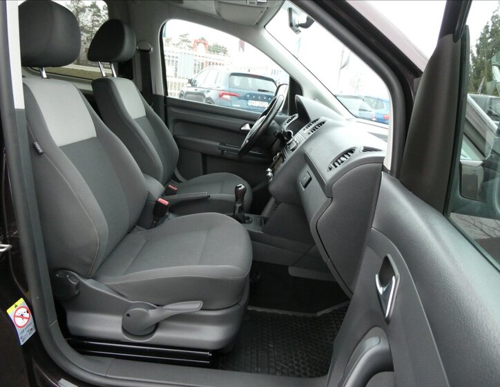 Volkswagen Caddy Kombi 1,6 l 75 kw