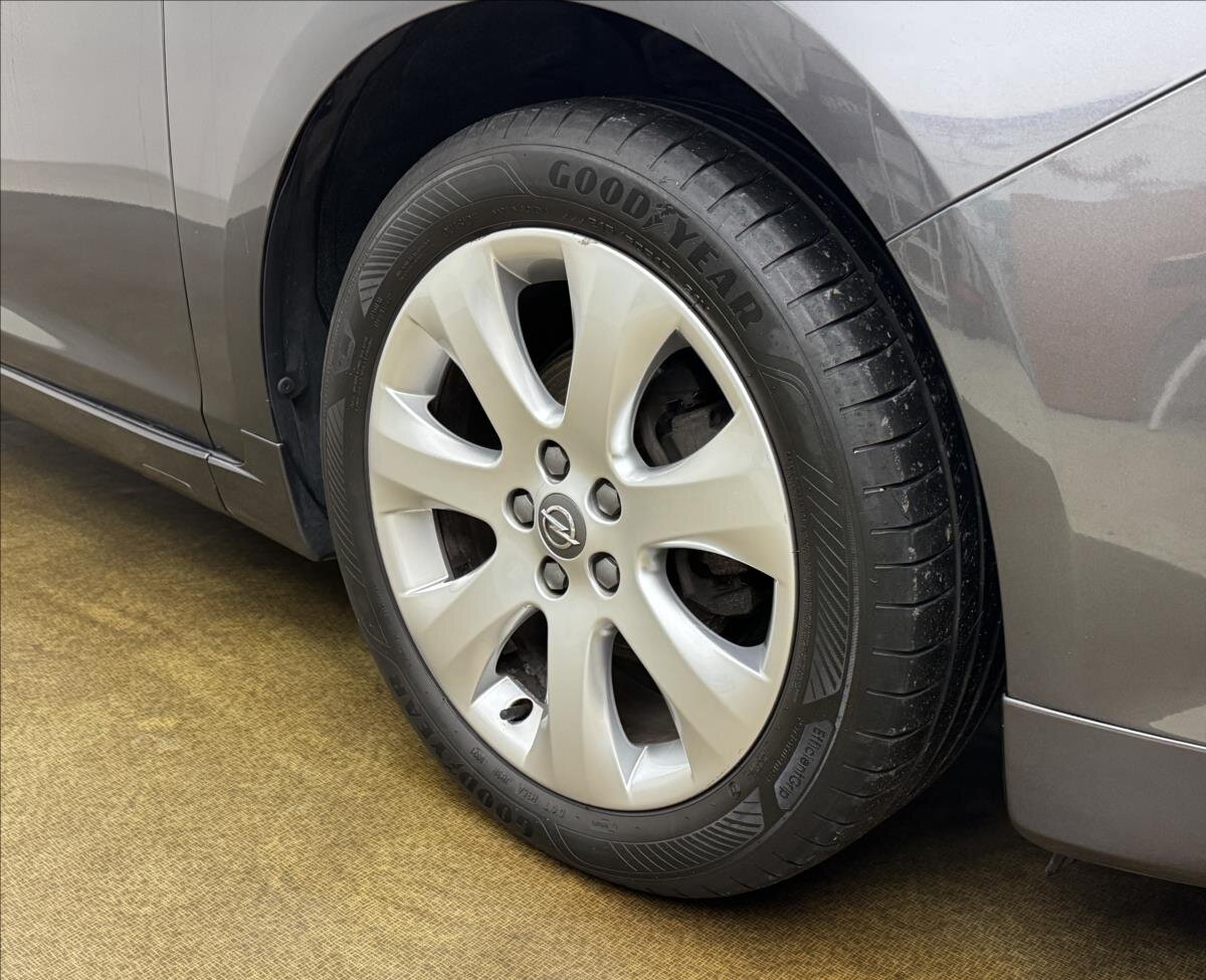 Opel Astra Hatchback 1,4 l 103 kw