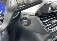 Ford Kuga SUV / Terénní 1,5 l 88 kw