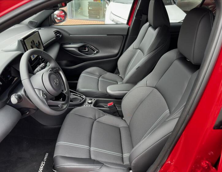 Toyota Yaris Cross 5