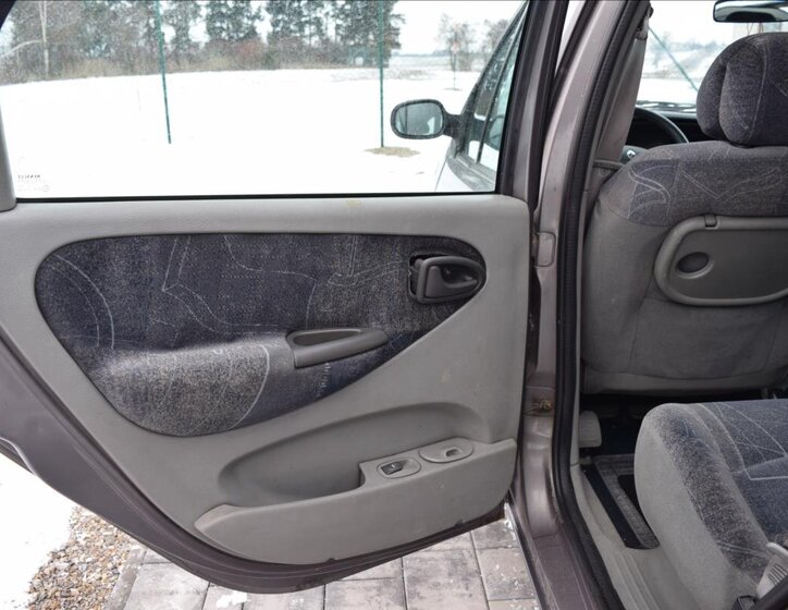 Renault Scénic Kombi 1,9 l 72 kw