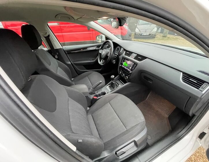 Škoda Octavia 19