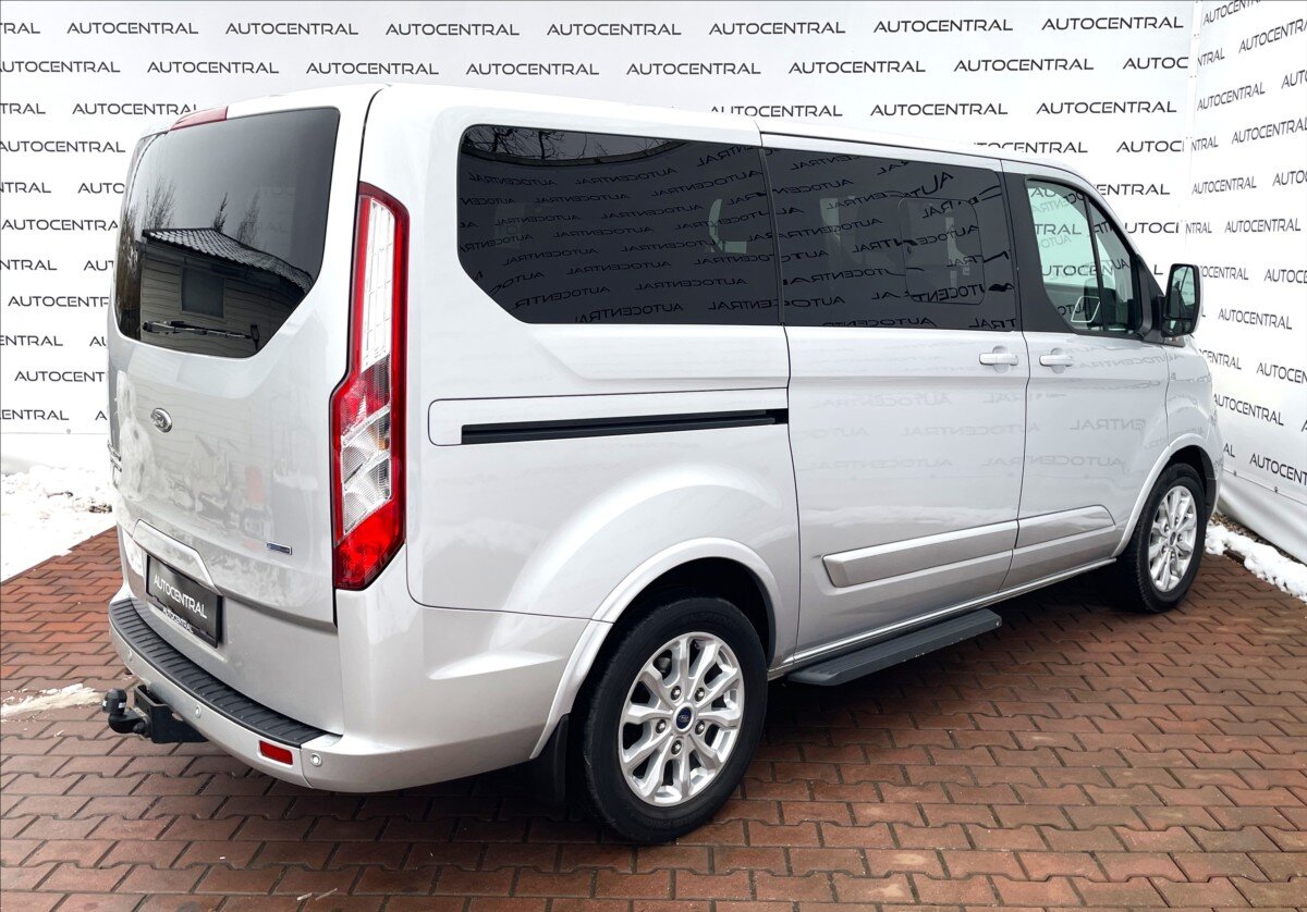 Ford Tourneo Custom MPV 2,0 l 96 kw