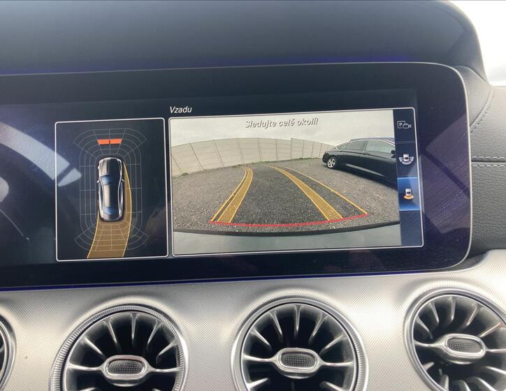 Mercedes-Benz Třídy E 27