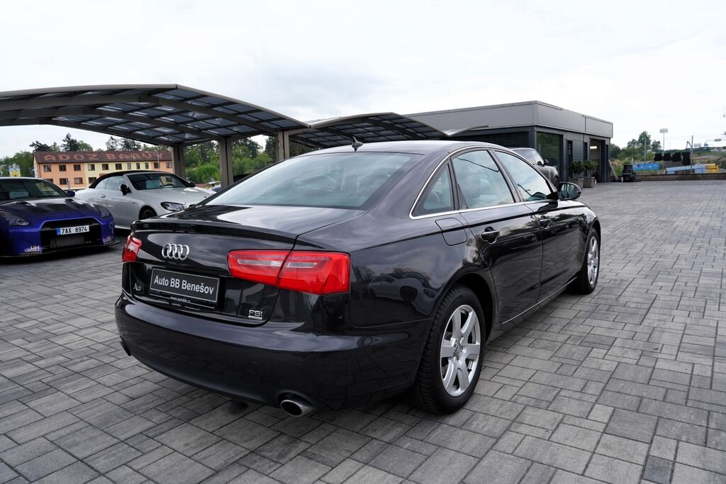 Audi A6 Sedan / Limuzína 2,8 l 150 kw