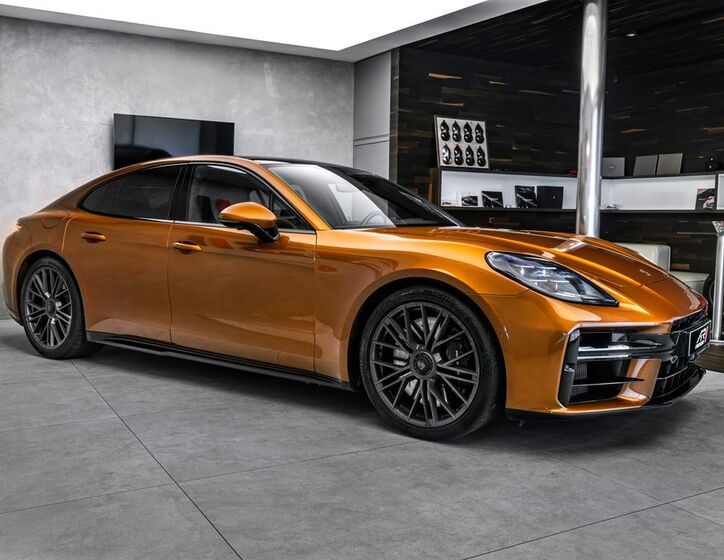 Porsche Panamera 4