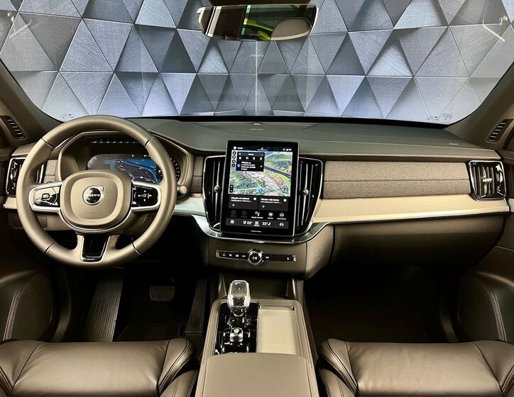 Volvo XC90 SUV / Terénní 2,0 l 184 kw