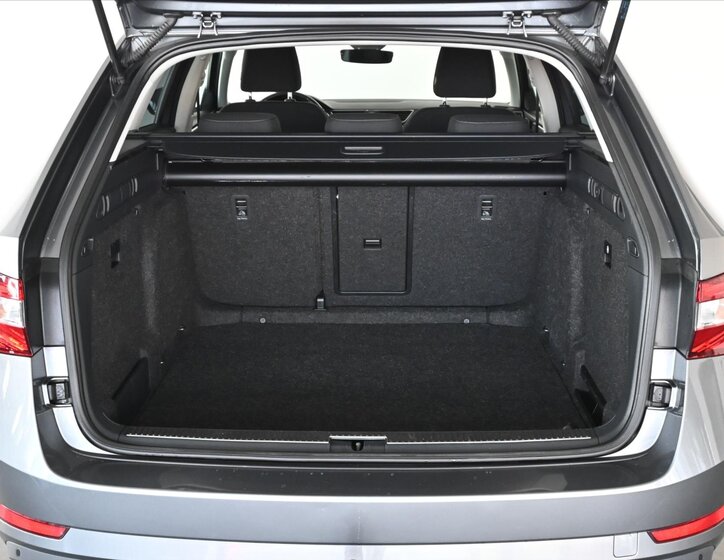 Škoda Superb Kombi 2,0 l 110 kw