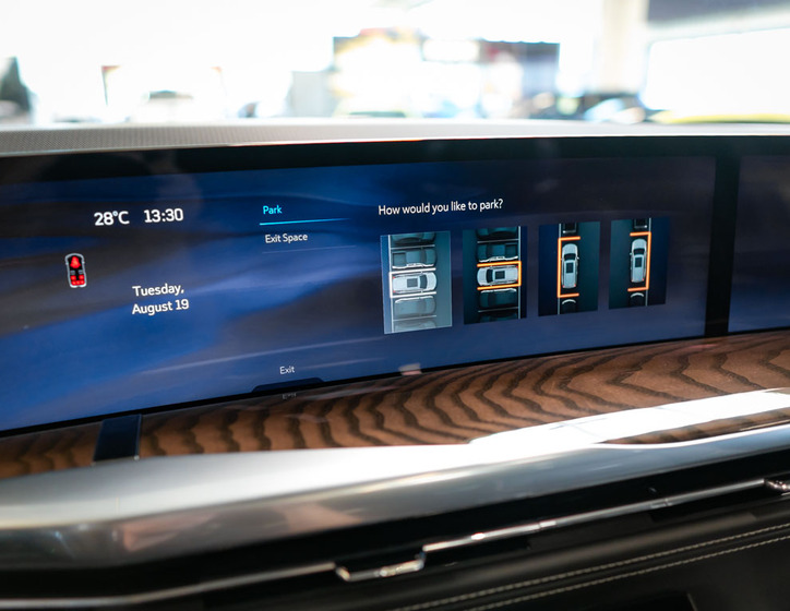 Cadillac Escalade 35