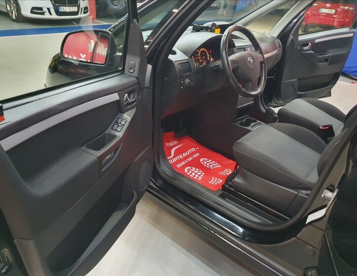 Opel Meriva MPV 1,6 l 77 kw