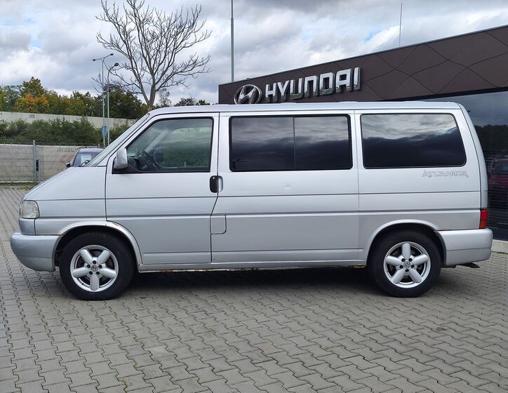 Volkswagen Multivan 8