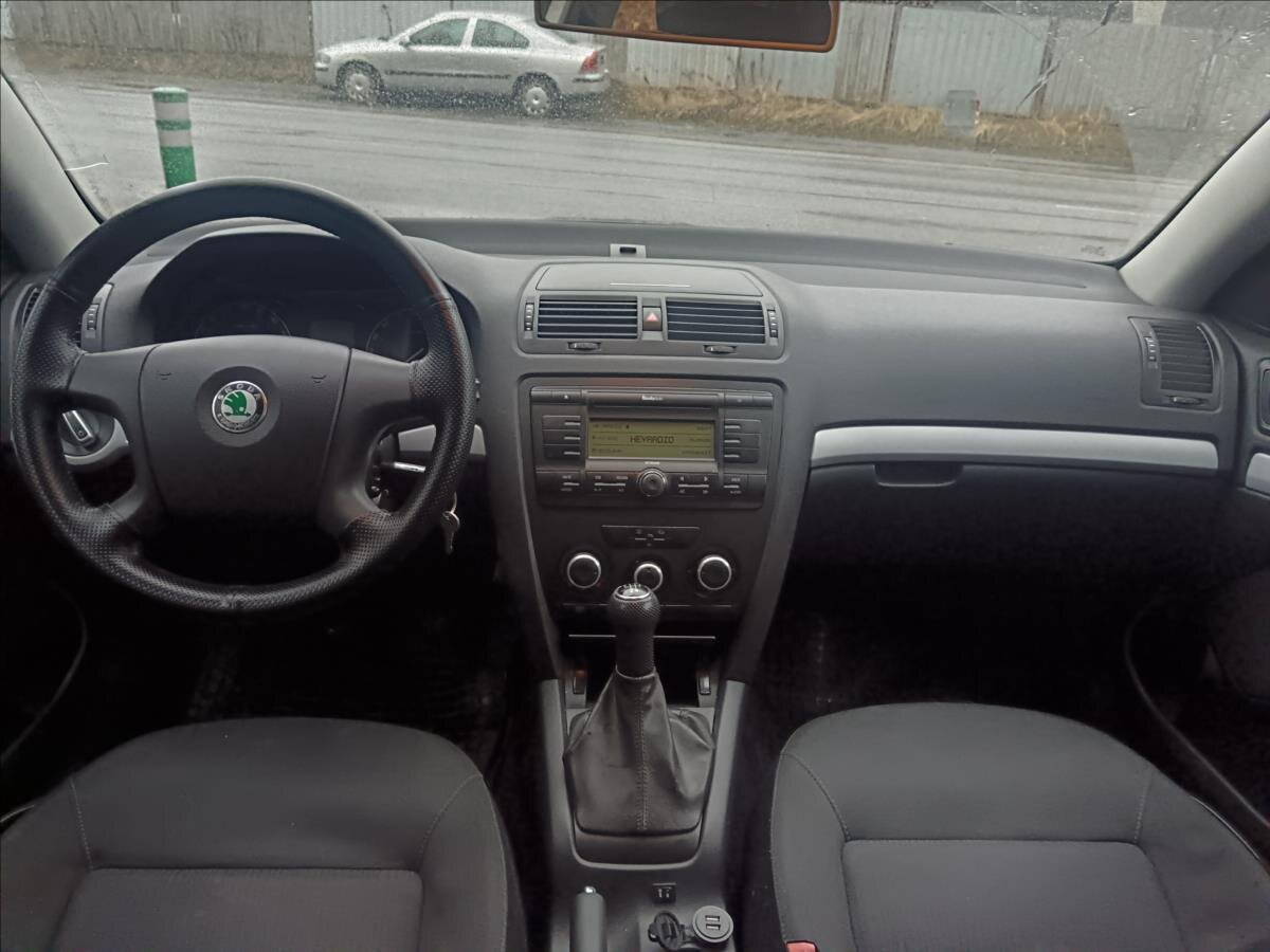 Škoda Octavia Sedan / Limuzína 1,9 l 77 kw