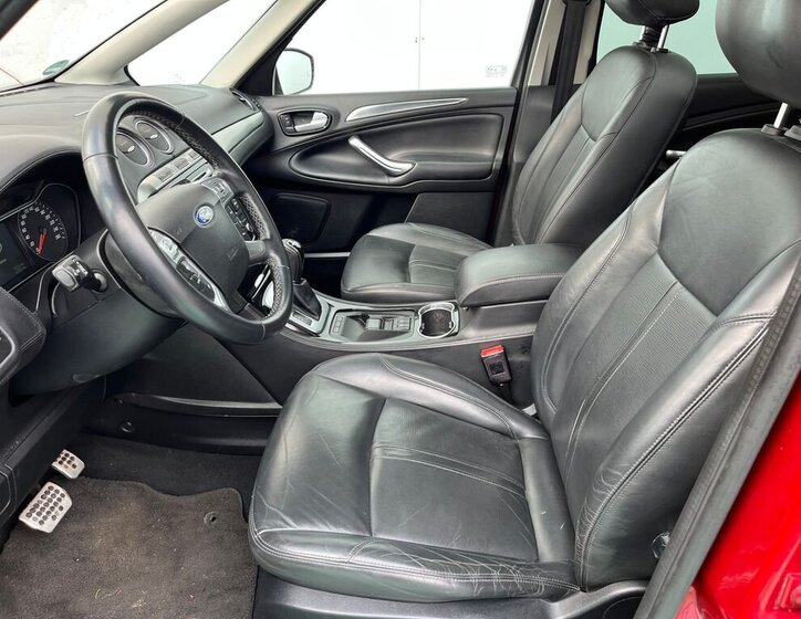 Ford S-MAX MPV 2,0 l 176 kw