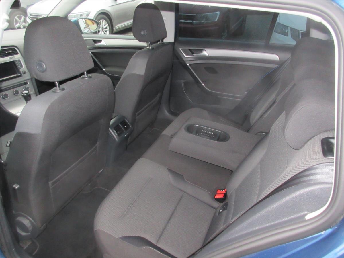 Volkswagen Golf Kombi 2,0 l 110 kw