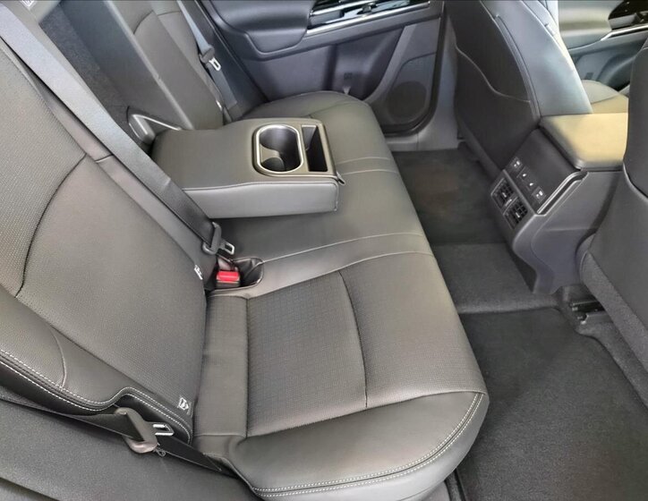 Subaru Solterra SUV / Terénní 0,0 160 kw