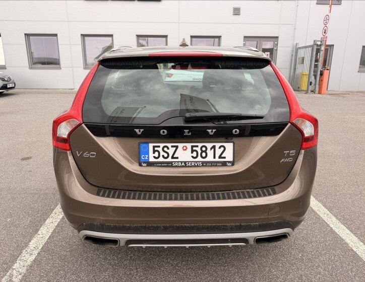 Volvo V60 Kombi 2,0 l 180 kw
