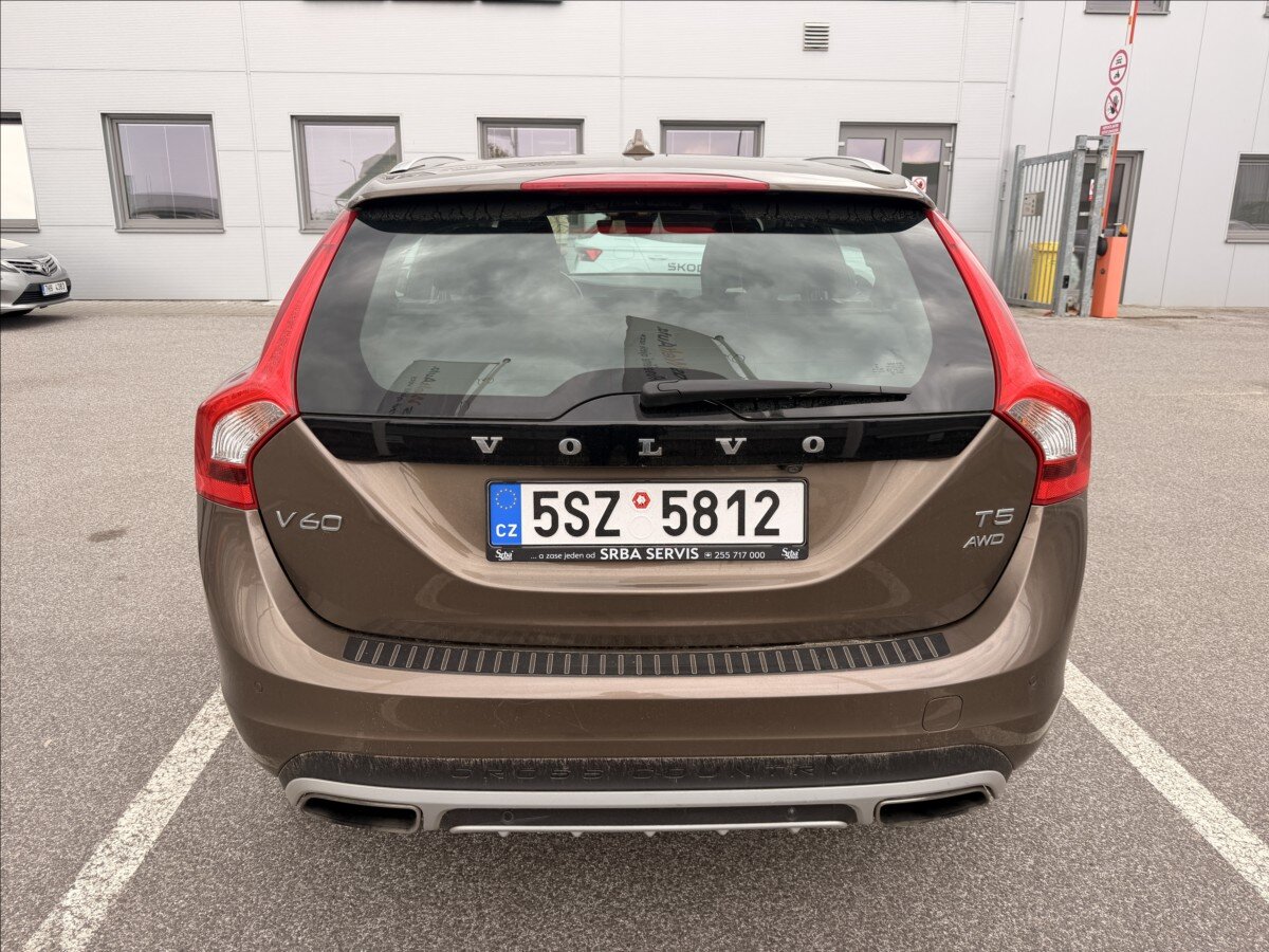 Volvo V60 Kombi 2,0 l 180 kw