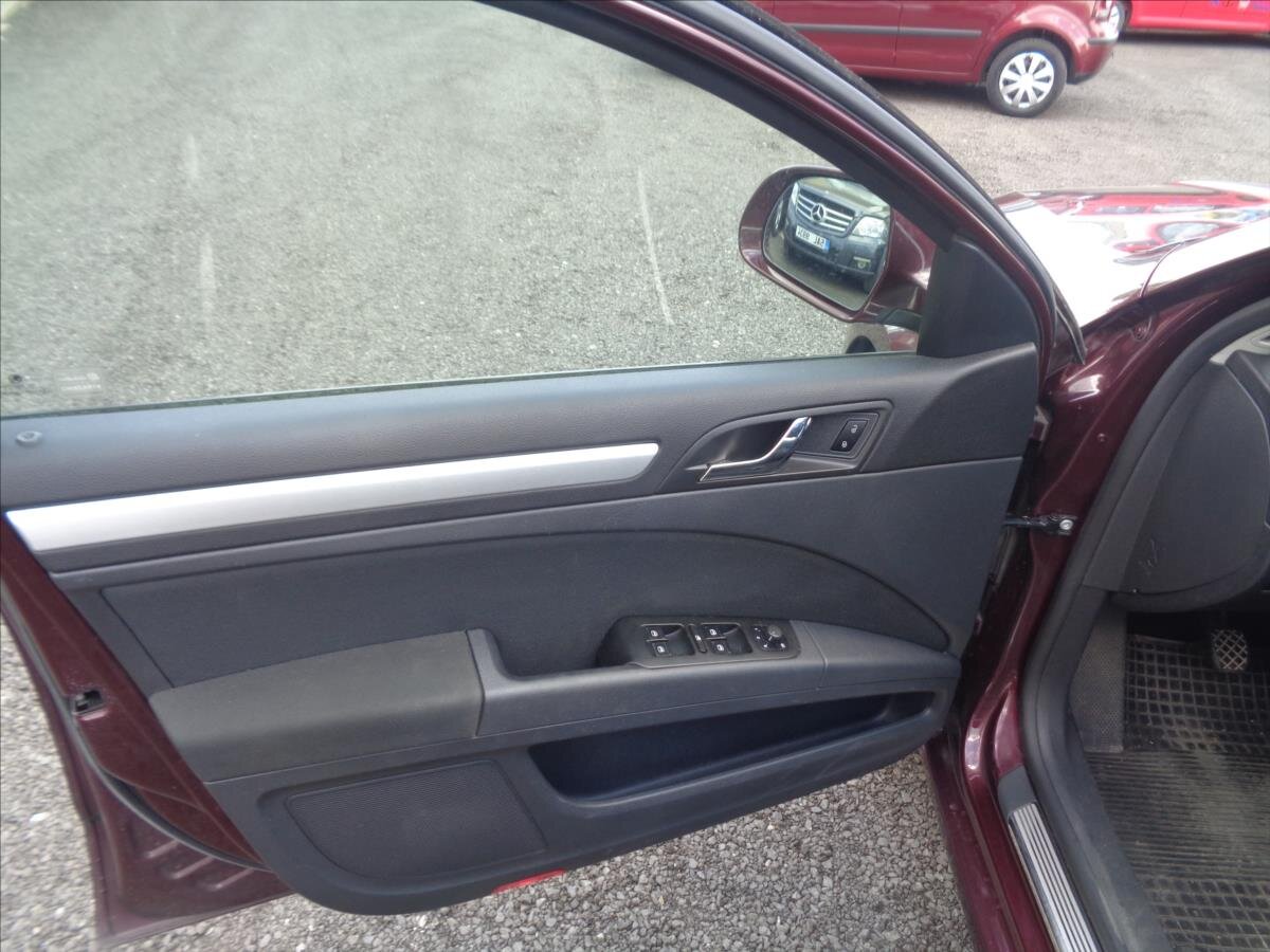 Škoda Superb Kombi 1,8 l 118 kw