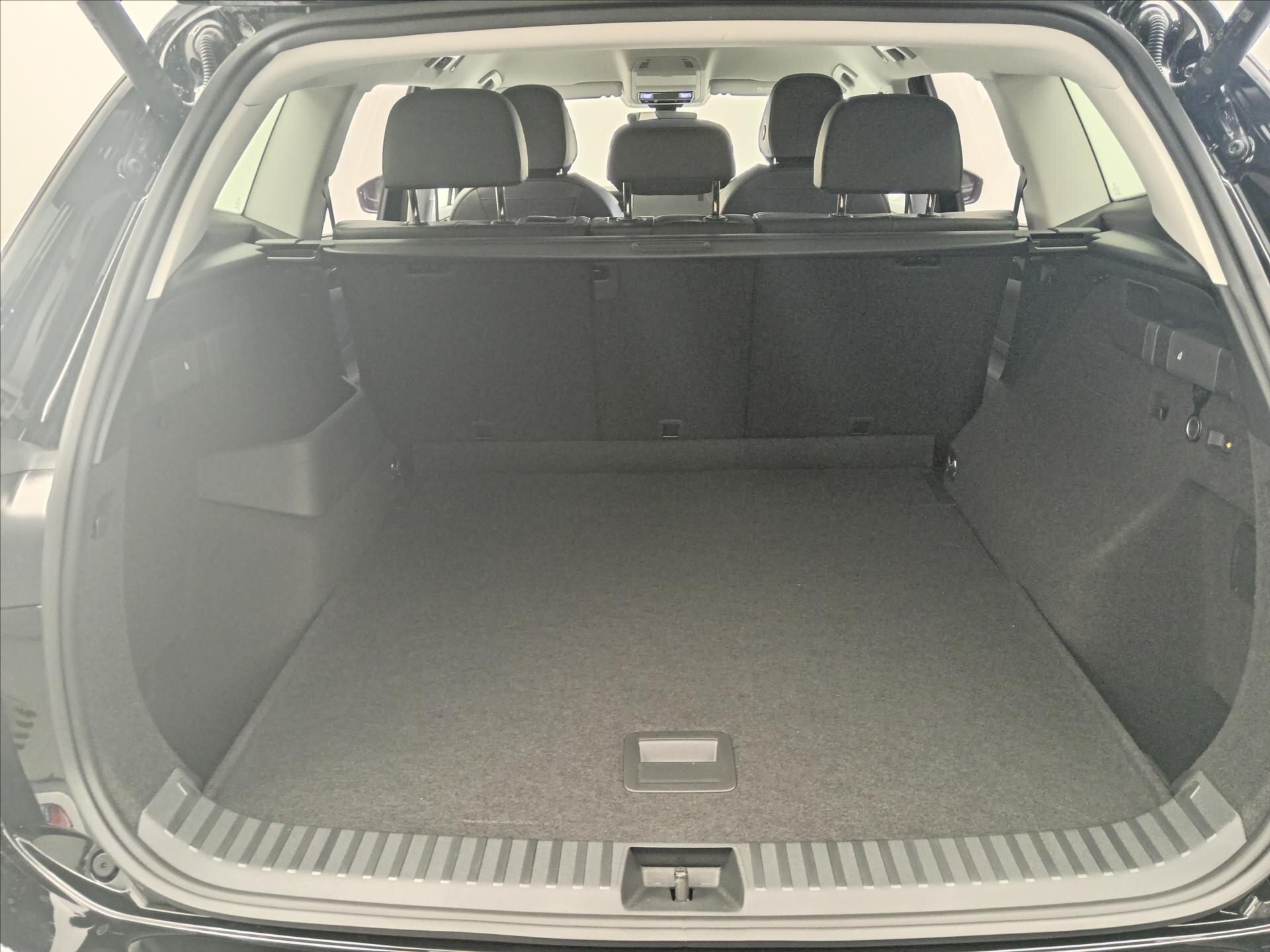 Volkswagen Tayron SUV / Terénní 1,5 l 110 kw