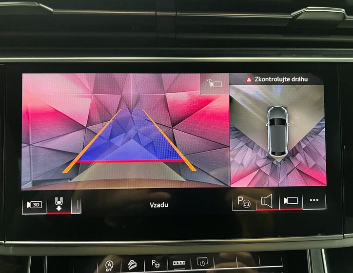 Audi Q8 SUV / Terénní 3,0 l 210 kw