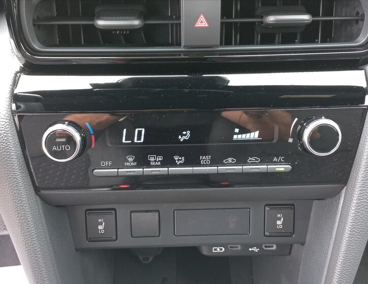 Toyota Yaris Cross CUV 1,5 l 68 kw