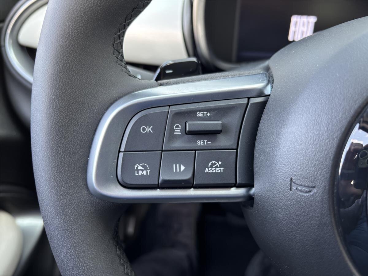 Fiat 600 SUV / Terénní 1,2 l 100 kw