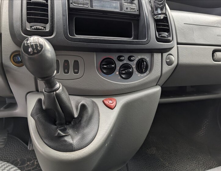 Opel Vivaro Skříň 2,0 l 84 kw