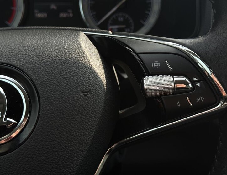 Škoda Karoq Kombi 1,5 l 110 kw