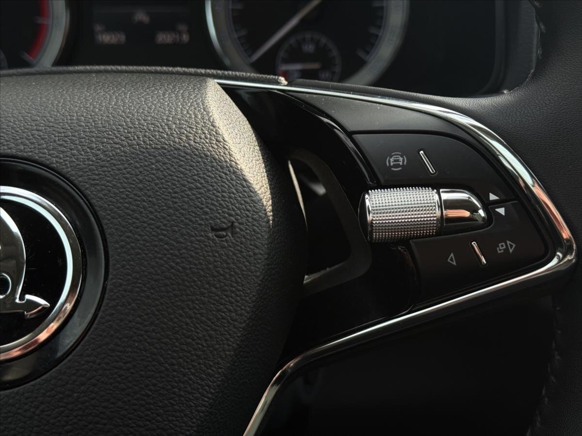 Škoda Karoq Kombi 1,5 l 110 kw