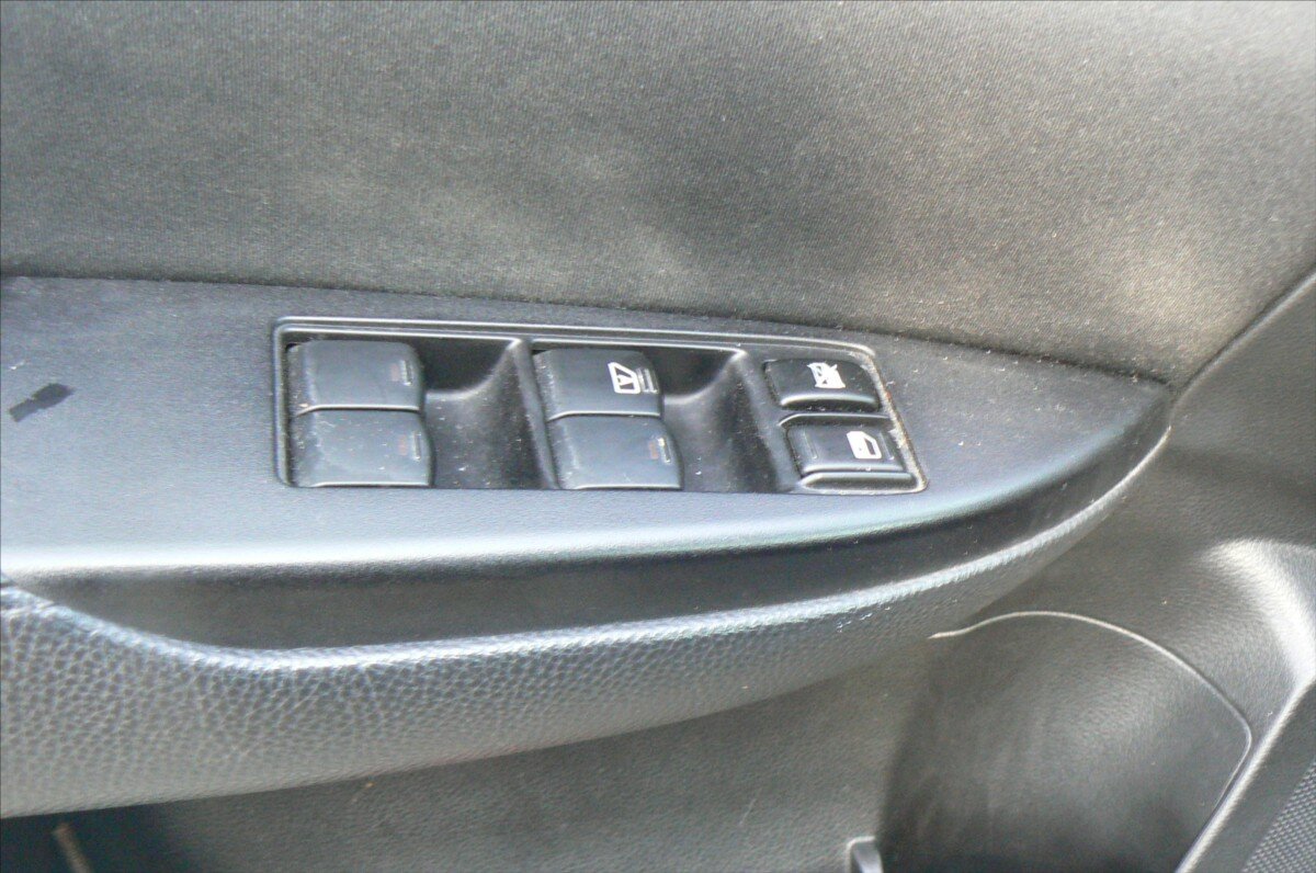 Subaru Legacy Kombi 2,0 l 110 kw