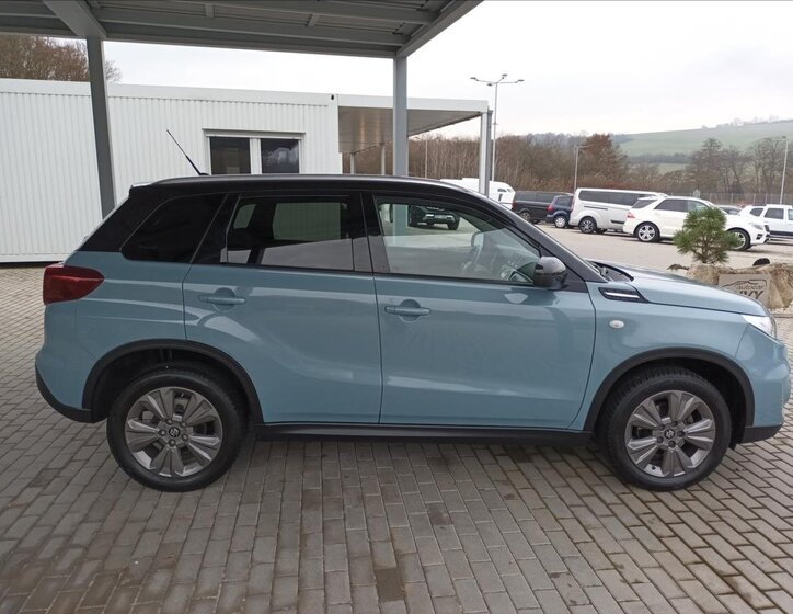 Suzuki Vitara SUV 1,4 l 103 kw