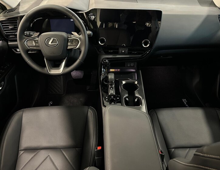 Lexus NX 350h SUV 2,5 l 179 kw