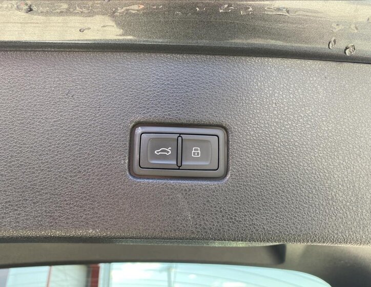 Audi Q8 SUV / Terénní 3,0 l 250 kw