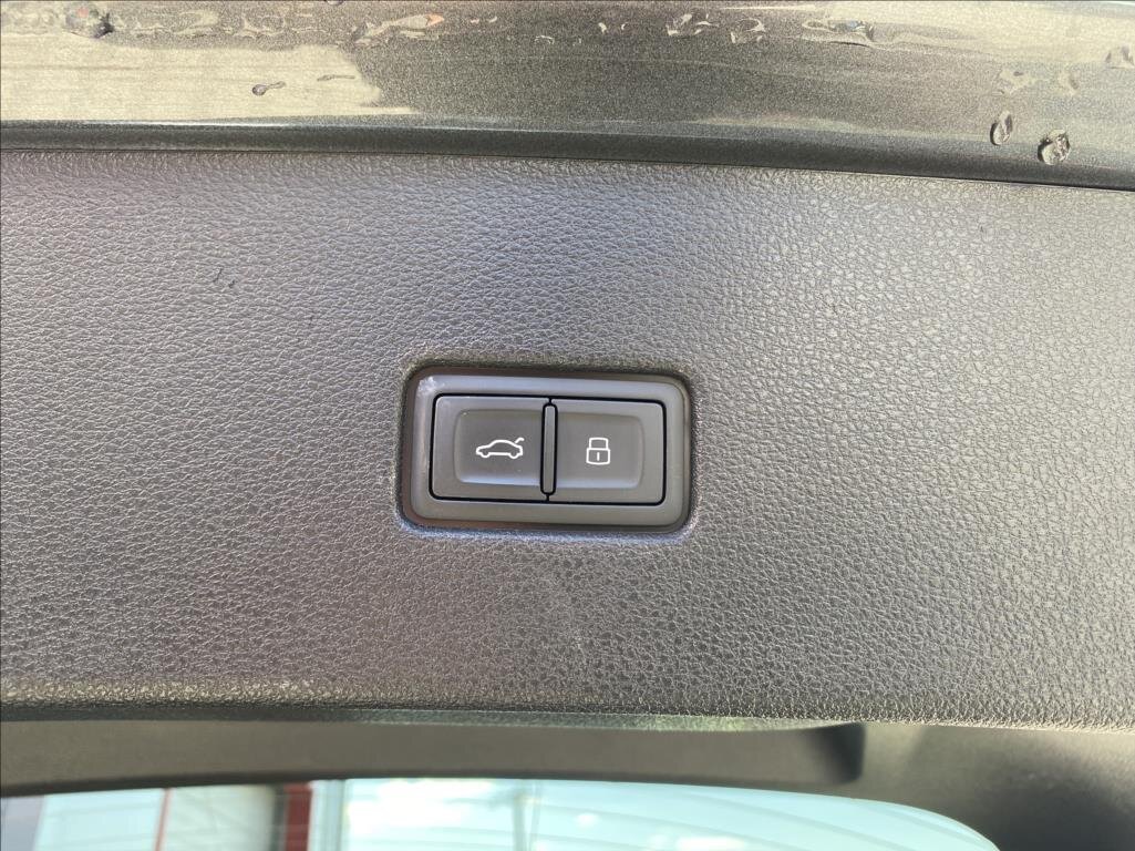 Audi Q8 SUV / Terénní 3,0 l 250 kw