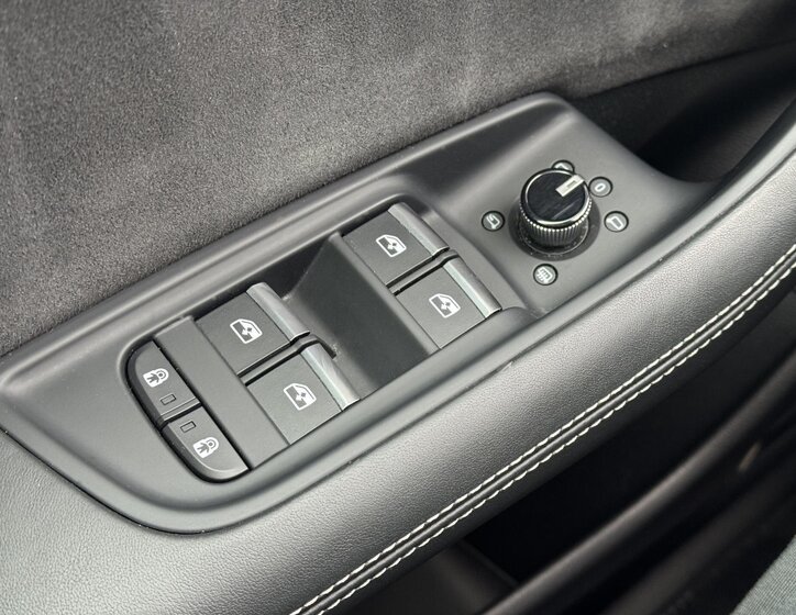 Audi Q8 SUV 3,0 l 210 kw