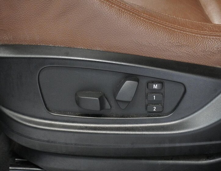 BMW X5 SUV 3,0 l 180 kw