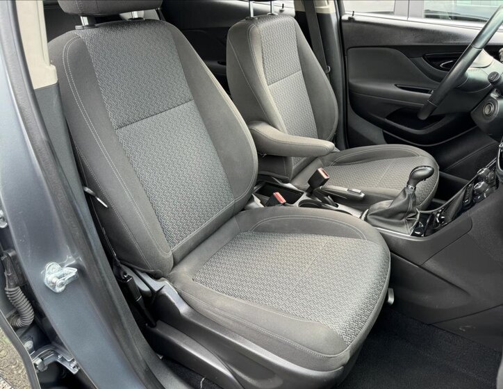 Opel Mokka SUV / Terénní 1,6 l 81 kw