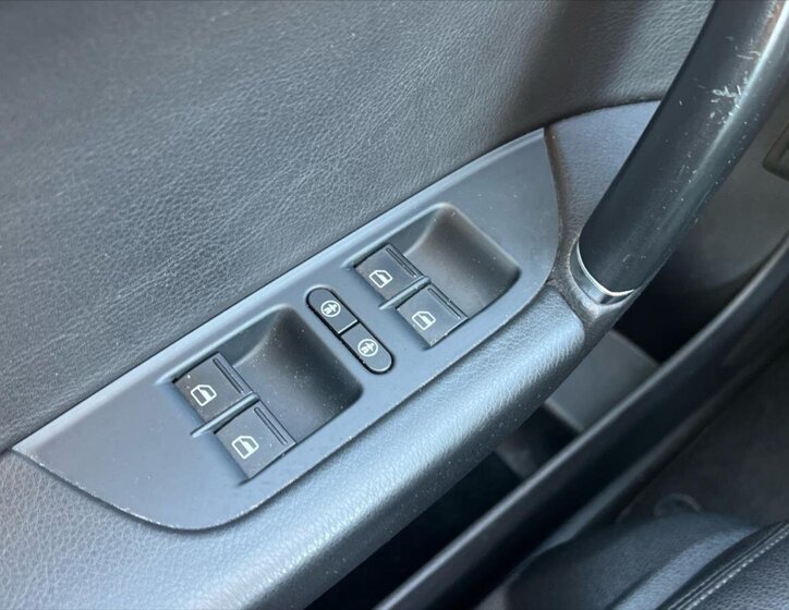 Volkswagen Touareg Kombi 3,0 l 193 kw