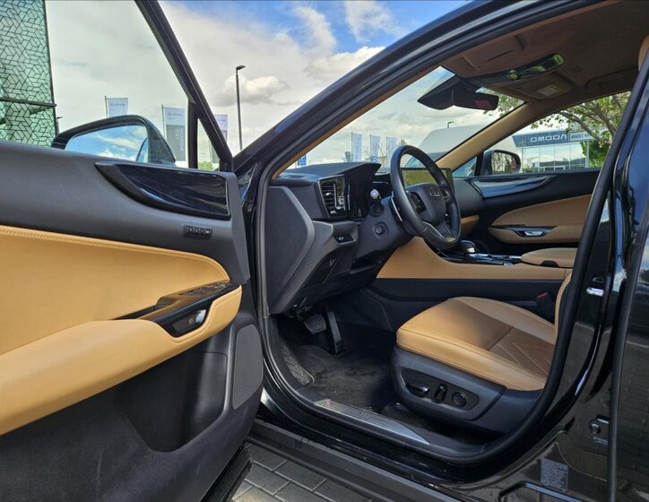 Lexus NX 450h plus SUV / Terénní 2,5 l 227 kw